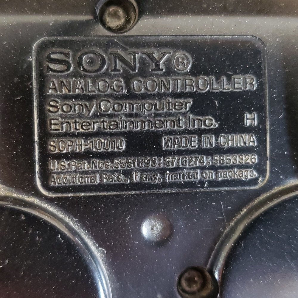Sony Game Controller - Picture 4 of 4